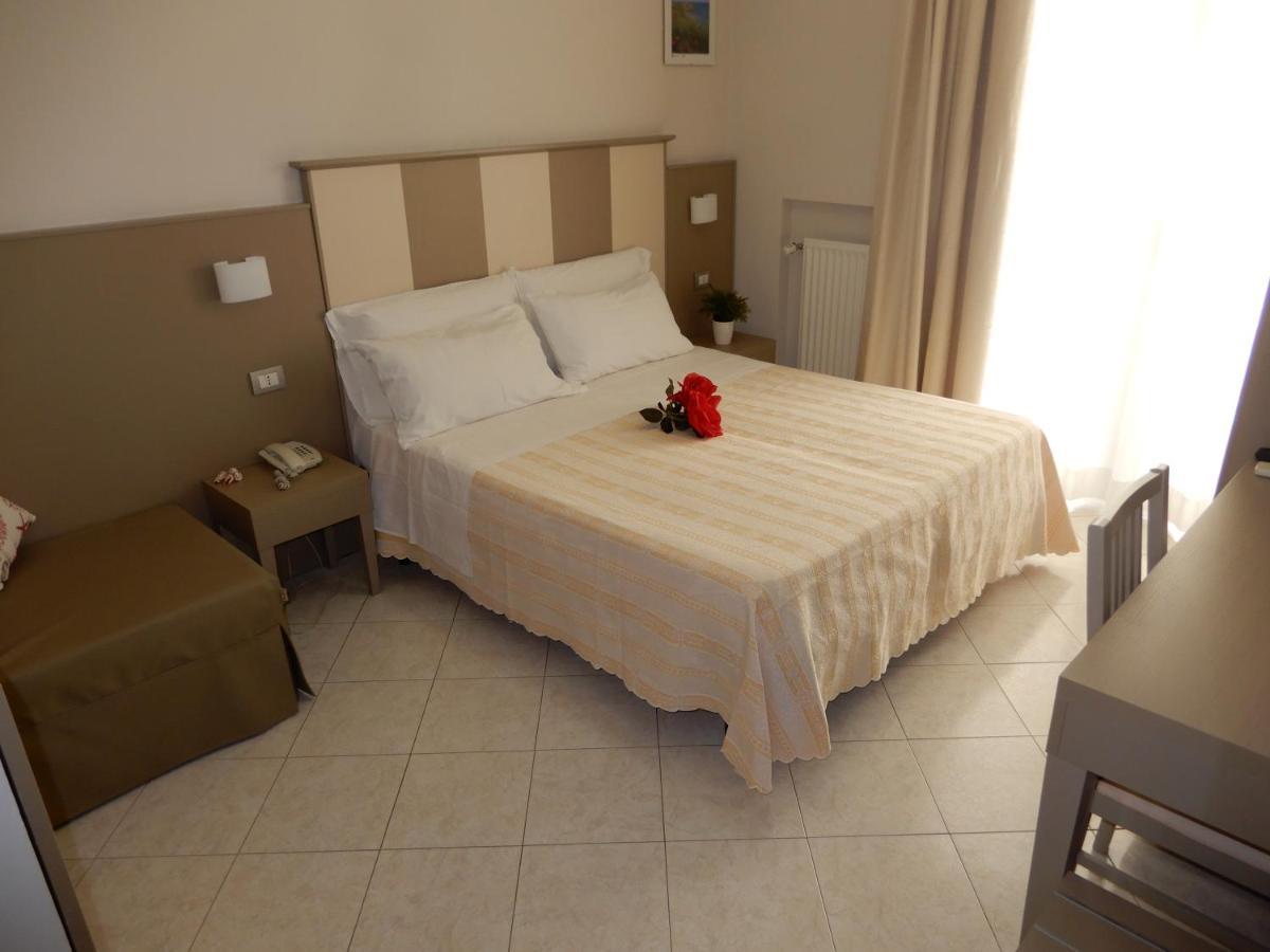 Hotel San Giorgio Васто Экстерьер фото