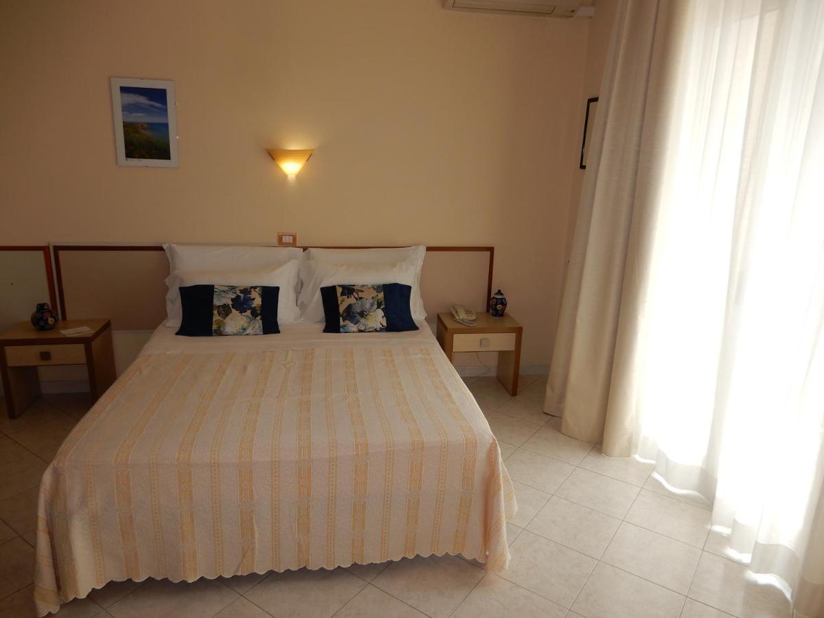 Hotel San Giorgio Васто Экстерьер фото