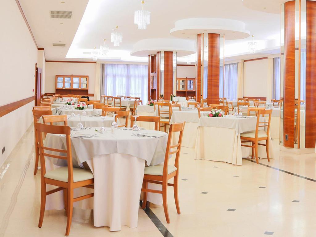 Hotel San Giorgio Васто Экстерьер фото