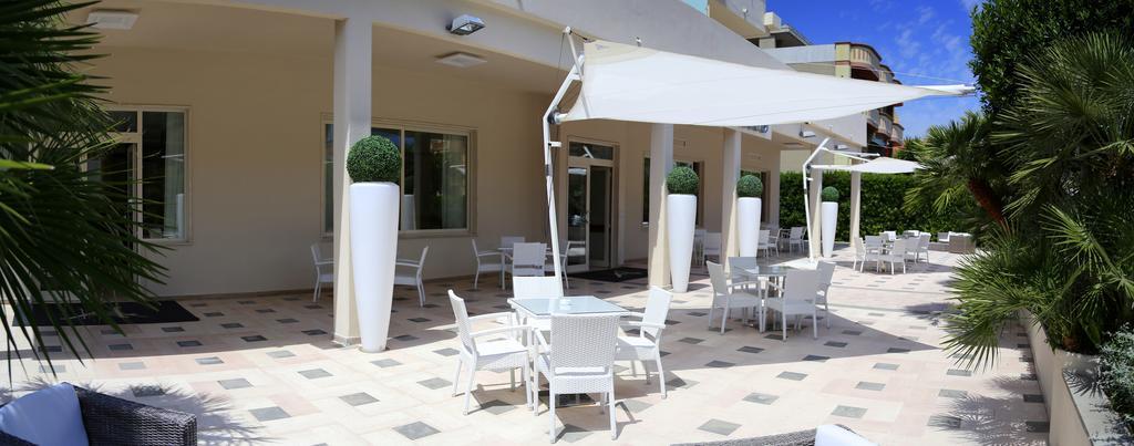 Hotel San Giorgio Васто Экстерьер фото